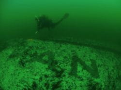 Ponieważ prom leży stosunkowo płytko, bo na głębokości 27 m, odwiedza go wielu nurków.