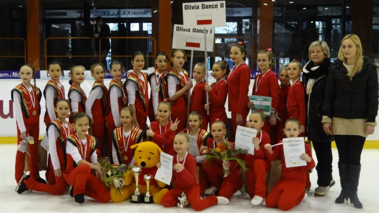 Olivia Dance wystawiło dwa zespoły i zajęło dwa miejsca na podium mistrzostw Polski do lat 13. Gdańskim dziewczętom przypadło złoto i brąz.