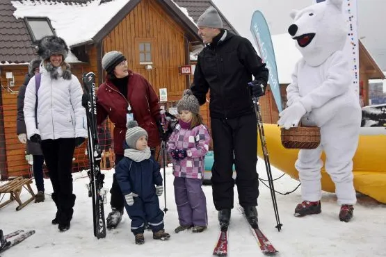 Całą rodziną, również z dziadkami, możecie wybrać się na narty, np. do Sopotu na Łysą Górę, gdzie odbędą się w sobotę eliminacje do Family Cup.
