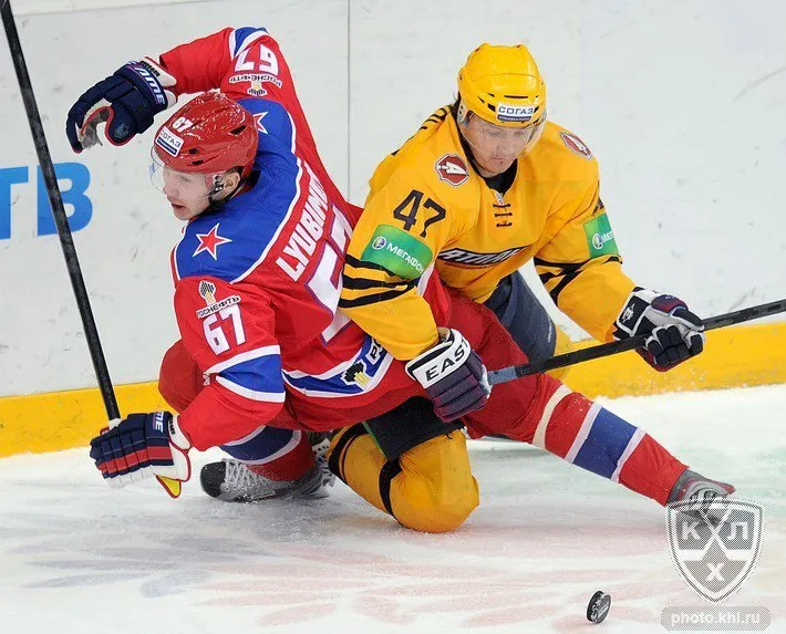 KHL to rosyjska odpowiedź na rozgrywki amerykańskiej NHL. Występują w niej przedstawiciele siedmiu państw. Czy wkrótce dołączy do nich polski zespół?