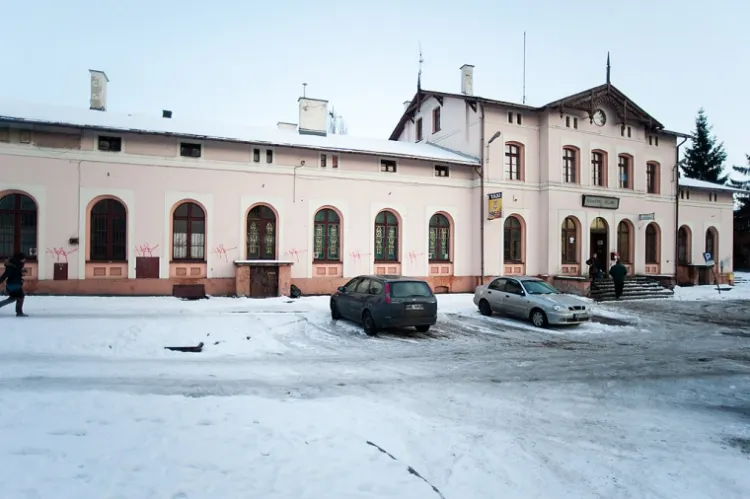 Dworzec w Oliwie zostanie sprzedany. Czy powstanie w nim planowany w zeszłym roku przez PKP hotel, zależeć będzie od nowego właściciela.