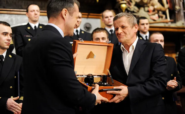 Podczas ceremonii rozdania nagród "Rejs Roku", najwyższe trofeum, czyli Srebrny Sekstant, trafiło do Tomasza Cichockiego za najwyżej ocenioną przez jury eskapadę żeglarską 2012 na jachcie "Polska Miedź".