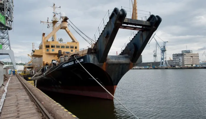 W ostatnich latach gdyńska spółka poszerzyła działalność także o remonty statków. W ub. roku np.  modernizowała i remontowała klasowy statek badawczy "Kommandor Calum". 