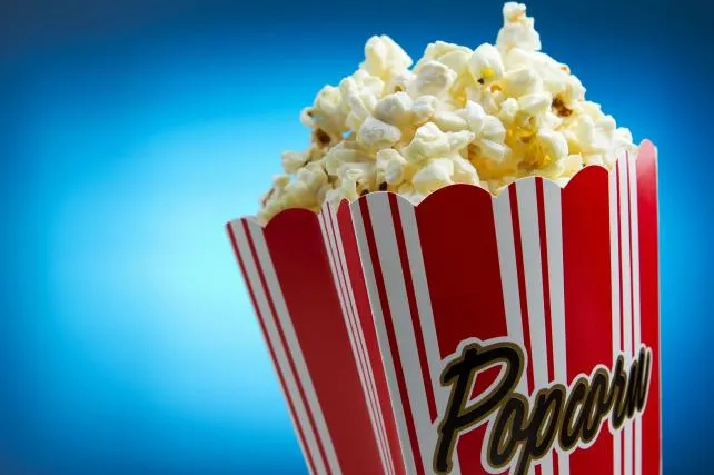 Na meczu czy w kinie lepiej na razie nie kupować popcornu.