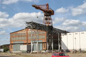 Najstarszym zachowanym obecnie żurawiem o udokumentowanym pochodzeniu jest żuraw M15 zbudowany w 1950 roku w zakładach Zamech Elbląg.