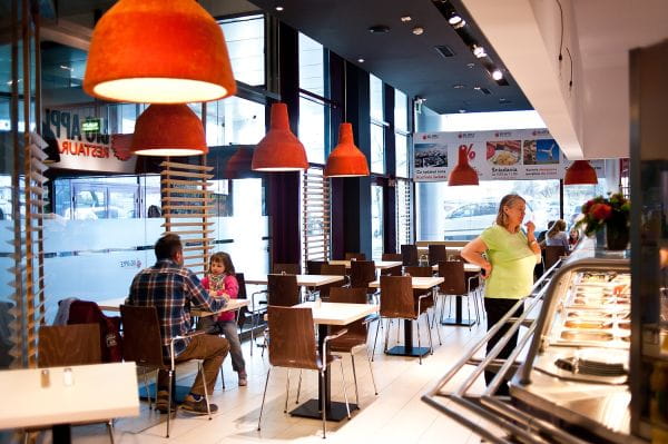 Big Apple w CH Batory w Gdyni to restauracja samoobsługowa.