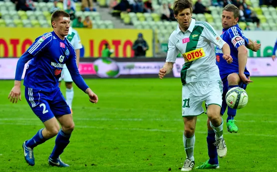 Grzegorz Rasiak wszedł do gry z Ruchem w 77. minucie, a mimo to doszedł do trzech sytuacji strzeleckich, w których zdobył jednego gola. 
