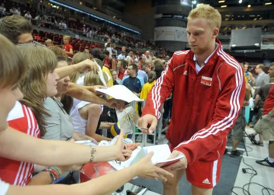 Jakub Jarosz już rozdawał autografy w Ergo Arenie jako reprezentant Polski. Teraz zamienił ligę włoską na Lotos Trefl Gdańsk.