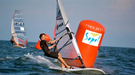 W Sopocie, od czwartku do niedzieli, odbywać będą się regaty windsurfingowe z udziałem Przemysława Miarczyńskiego (na zdjęciu)