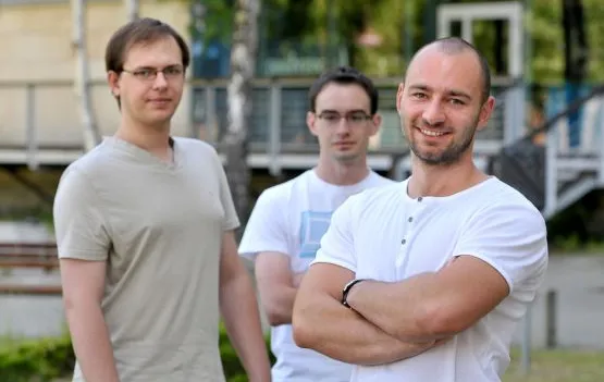 Na zdjęciu, od prawej Karol Stosik, Mateusz Nowak i Paweł Nowakowski - autorzy aplikacji Modern Drug Test, na co dzień studenci Wydziału Elektroniki, Telekomunikacji i Informatyki PG.