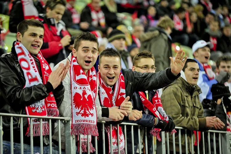 Do 23 czerwca wejściówki mogą nabywać wyłącznie członkowie Klubu Kibica Reprezentacji Polski. Pozostali muszę poczekać na drugą fazę sprzedaży.