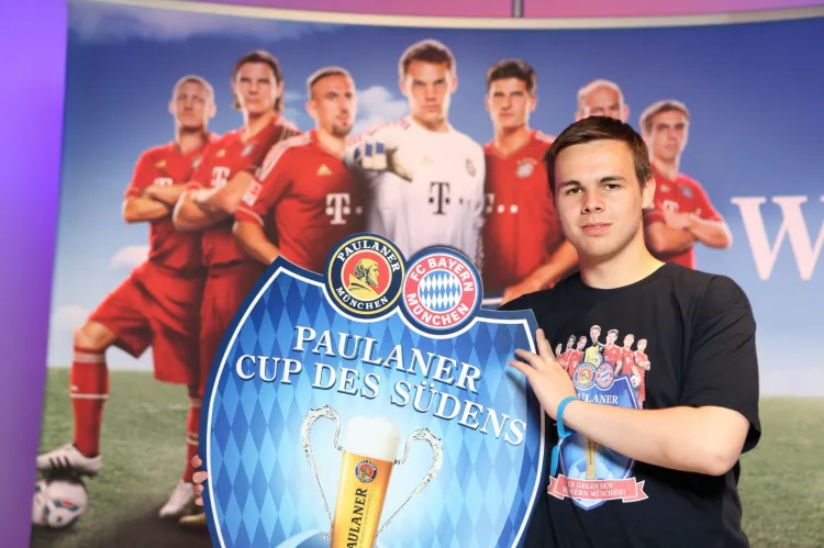 Adam Cichowski będzie mógł zagrać przeciwko piłkarzom Bayernu Monachium. Amator z Sopotu zrealizuje tym samym marzenie niejednego profesjonalnego piłkarza.