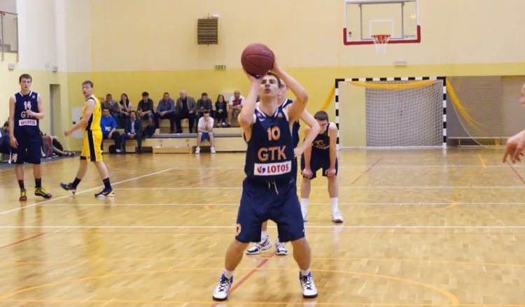 Przemysław Żołnierewicz w nowym sezonie otrzyma szansę debiutu w Tauron Basket Lidze.