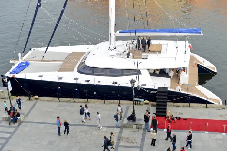 Nowy katamaran Sunreef 80 Carbon Line