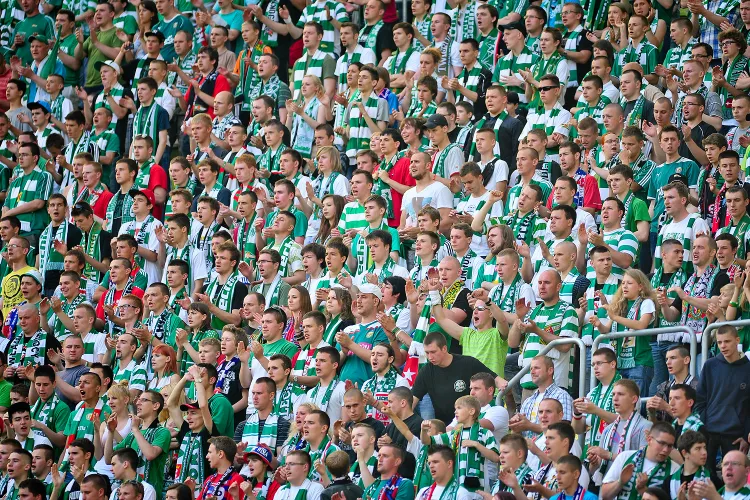 Stowarzyszenie Kibiców Lechii Gdańsk "Lwy Północy" postanowiło pozostawić w sobotę piłkarzy biało-zielonych oraz Barcelony bez dopingu.
