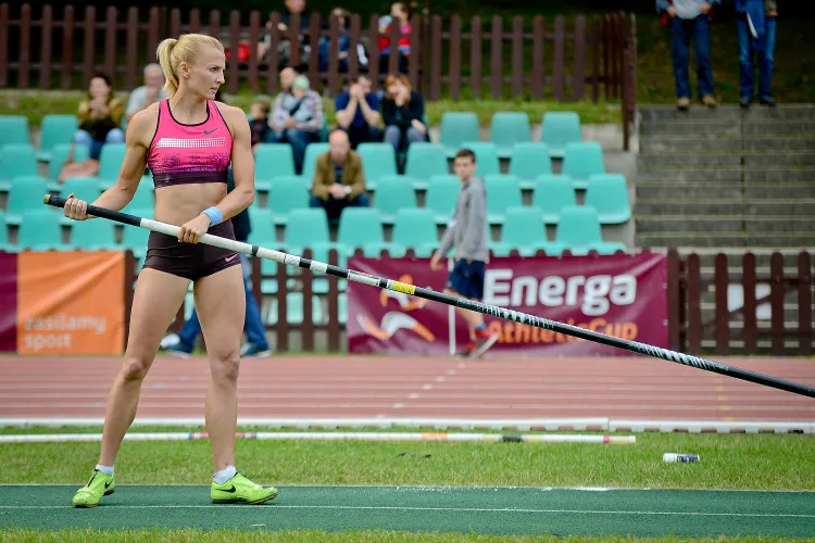 Anna Rogowska jest jedną z trojga trójmiejskich lekkoatletów, którzy zostali mistrzami Polski na rok 2013 oraz znalazła się w gdańsko-sopockim kwartecie zakwalifikowanym do startu w mistrzostwach świata w Moskwie.