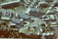 Plan zapewnia m.in. możliwość utworzenia placu publicznego w rejonie istniejącego Supersamu i pawilonów handlowych.