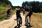 Migawki z całodniowej wycieczki rowerowej z Trójmiata nad kompleks jezior Raduńskich.