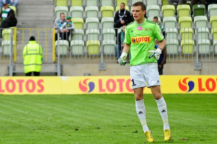 Michał Buchalik może być kolejnym piłkarzem Ruchu Chorzów z przeszłością w Lechii lub Arce.