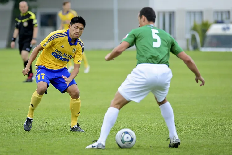 Tomoki Fujikawa najpierw przymierzany był do pierwszej drużyny Arki, teraz bliżej mu do jej rezerw.