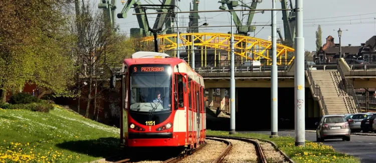 Od poniedziałku linia 9 w obu kierunkach jeździć będzie przez Dworzec Główny - Bramę Wyżynną. Przez ul. 3 Maja pojadą natomiast tramwaje linii 11.