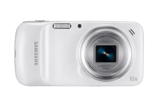 Samsung Galaxy S4 będzie dostępny w Trójmieście jesienią. Jego szacowana cena to 2200 zł.