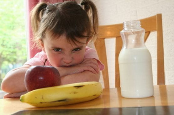 Jak zachęcić dziecko do jedzenia, jeśli widzimy, że nie ma na to ochoty? Warto pamiętać o tym, by posiłki same w sobie wyglądały atrakcyjnie.