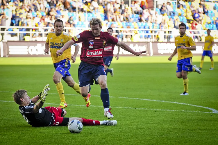 Adrian Budka strzelił gola Arce w maju 2012 roku, gdy Pogoń po wygranej 2:0 w Gdyni świętowała awans do ekstraklasy. Czy skrzydłowy będzie miał okazję, aby przy ul. Olimpijskiej jeszcze raz świętować taki sukces, tym razem w żółto-niebieskich barwach?