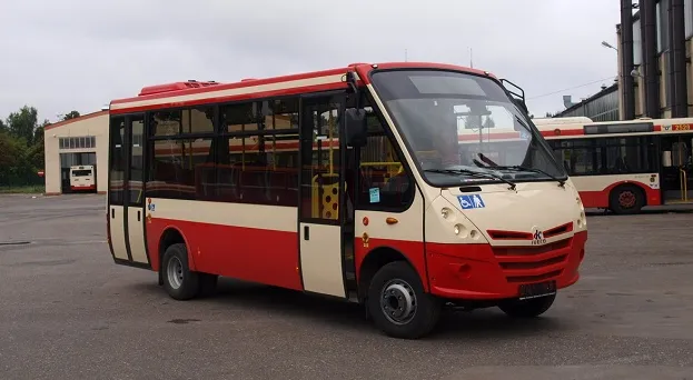 Autobus Iveco Kapena Urby w barwach gdańskiej komunikacji miejskiej.