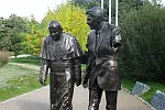 Wandale odcięli rękę figurze Ronalda Reagana, stojącej w Parku Nadmorskim w Gdańsku. Koszt naprawy figury szacuje się na 105 tys. zł.