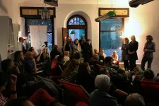 Mieszkańcy stawili się tłumnie na spotkaniu, by nie ujrzeć gotowych projektów i dowiedzieć się, że praktycznie nie mają prawa głosu.