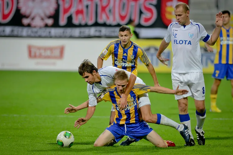 Piłkarze Arki w trzech ostatnich meczach w Gdyni zdobyli tylko jeden punkt. Przy ul. Olimpijskiej nie wygrali od 21 sierpnia i spotkania z Flotą Świnoujście. 
