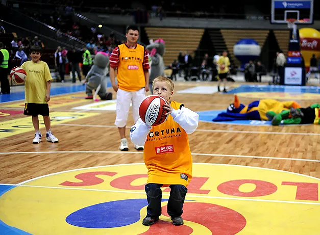 Cztery najlepsze reprezentacje pomorskich szkół podstawowych zagrają w Ergo Arenie przed meczem Tauron Basket Ligi.