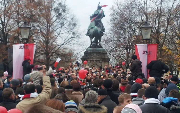Gdańska Parada Niepodległości jak co roku zakończy się na Targu Drzewnym, pod pomnikiem króla Jana III Sobieskiego.