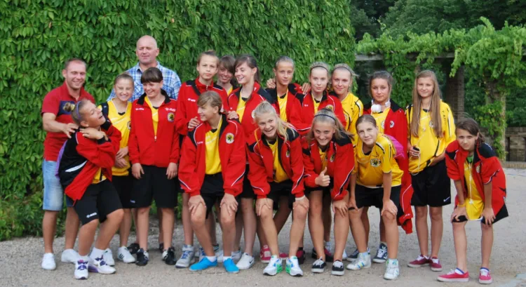 Piłkarki Sztormu stanowią o sile reprezentacji Pomorza U-16. W rozgrywkach klubowych z powodzeniem radzą sobie z młodszymi o dwa lata chłopcami.