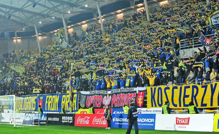 W I lidze, w jesiennych meczach najwięcej kibiców przychodziło na spotkania Arki w Gdyni. Średnia widownia to 4323 widzów. 