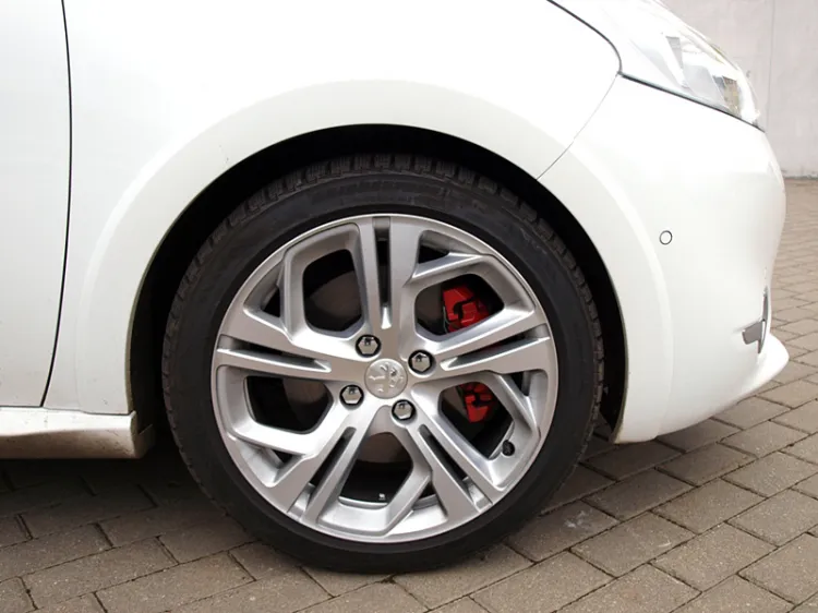 Peugeot 208 GTI
