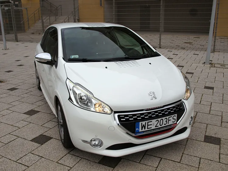 Peugeot 208 GTI
