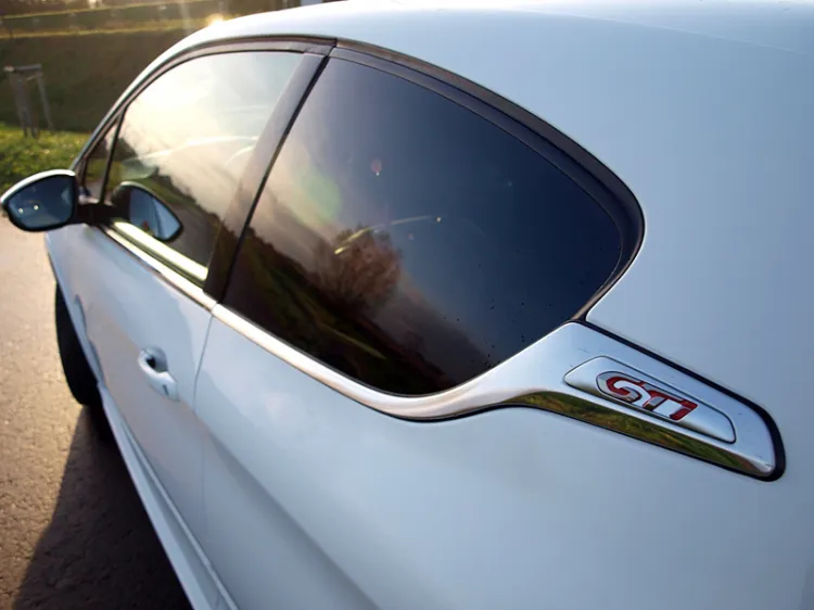 Peugeot 208 GTI