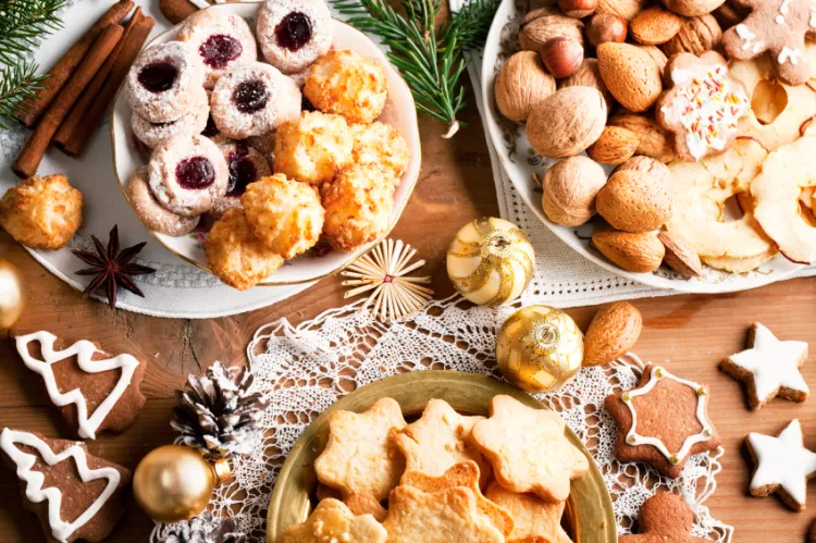 Większość tradycyjnych świątecznych dań i wypieków można wykonać w wersji wegańskiej, czyli bez zastosowania produktów odzwierzęcych - mięsa, mleka, czy jaj.  