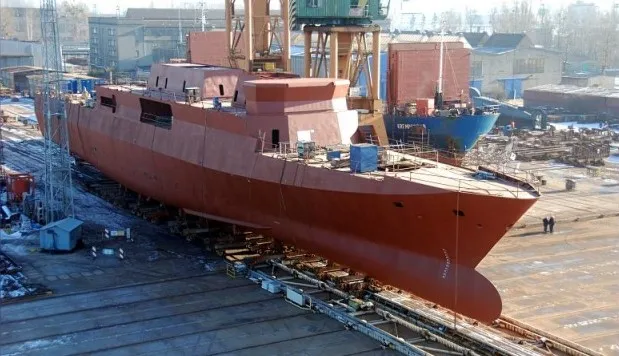 Przerobienie korwety na patrolowiec i dokończenie budowy pochłonie 100 mln zł. 
