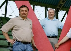 Adam Mandziara (z lewej) wydaje się być najbardziej zainteresowany przejęciem pakietu większościowego akcji gdańskiego klubu. Franz-Josef Wernze (z prawej) w Lechię nie zainwestuje. 