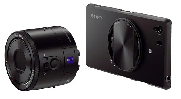 Jako pierwsze na rynku aparatów podłączanych bezprzewodowo do smartfonów lub tabletów pojawiły się produkty Sony.