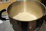 Mąka migdałowa jest jednym z najdroższych składników ciasteczek. Kilogram kosztuje ok. 55 zł brutto. 