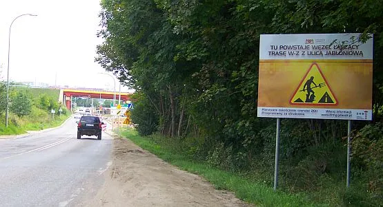 Na tablicach informujących o przebudowach dróg w Gdańsku pojawiła się postać z trójzębem. Wielu kierowców uważa, że to nie symbol Gdańska - Neptun, tylko psujący im szyki złośliwy drogowy Belzebub.