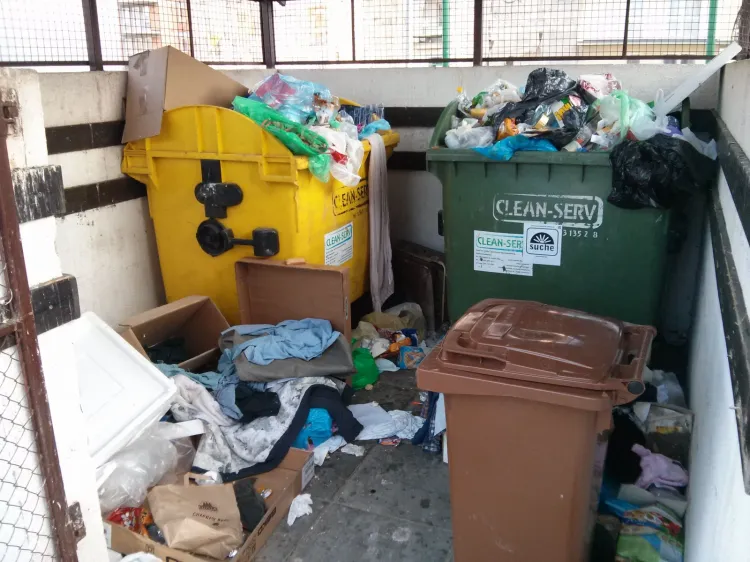Władze Gdańska przyznały że źle funkcjonuje segregacja odpadów w mieście. Mieszkańców ma do tego zachęcić niższa stawka za odbiór odpadów. 