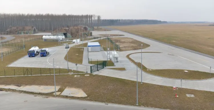 Infrastruktura na lotnisku Gdynia-Kosakowo jest gotowa, ale według kryteriów Urzędu Lotnictwa Cywilnego nadal jest to lotnisko wojskowe.