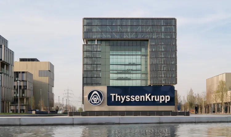 ThyssenKrupp jest międzynarodową grupą przemysłową zajmującą się produkcją stali, przemysłem i branżą usługową. Produkty i usługi oferowane na całym świecie realizowane są przez ponad 700 przedsiębiorstw koncernu. Grupa osiąga obroty na poziomie 40 mld euro rocznie i zatrudnia ponad 150 tys. pracowników na całym świecie.