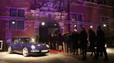 Tłumy zaproszonych gości witały nowe Porsche