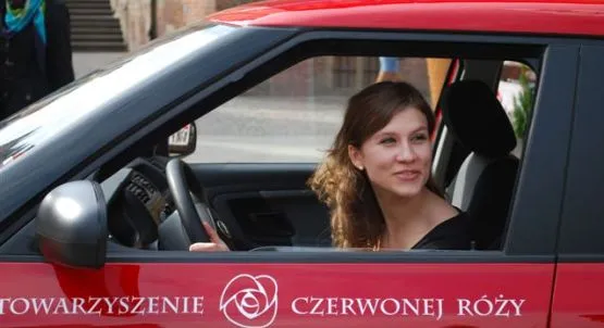 Najlepsza studentka Trójmiasta  - Alicji Sadowska - odjechała swoją nagrodą - czerwoną Skodą Fabią.